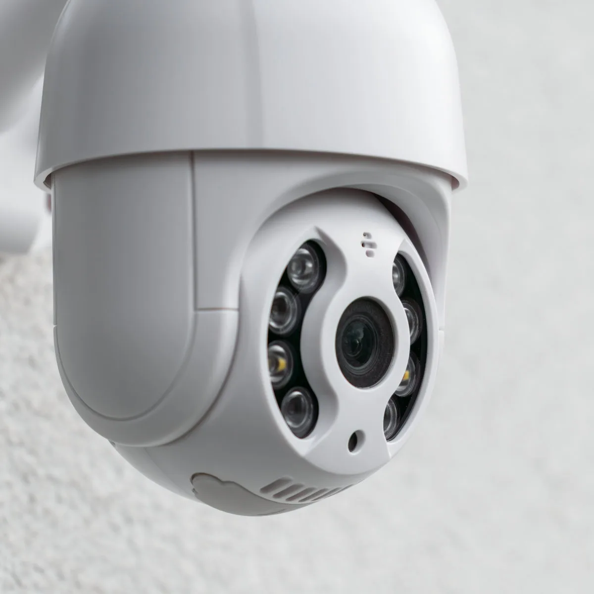 Wireless vs Wired Video Surveillance - Pros and Cons for Businesses - Image 2