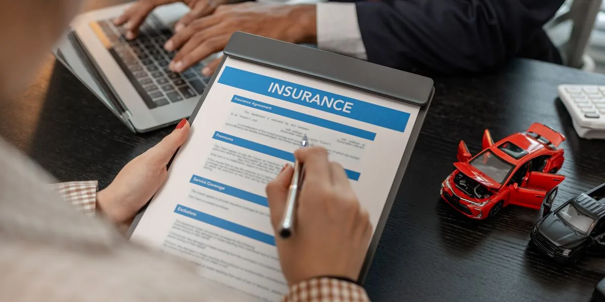 Commercial insurance underwriter assessing business security and access control measures
